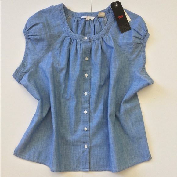 Levi's Tops - Levi’s Cap Sleeve Chambray Top Sz L